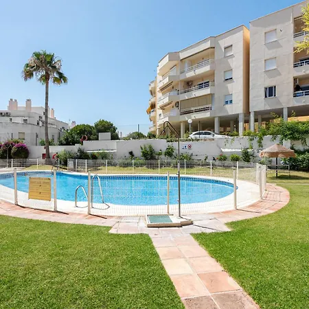 Soleado Y Luminoso A 3 Minutos De La Playa-carihuela Apartmán *